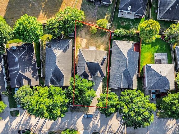 3rd image of 7214 Bethany Bay Dr