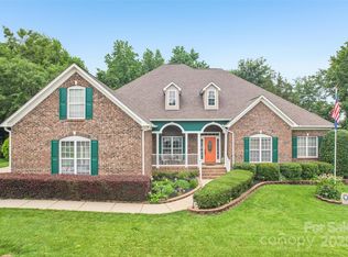1575 Williamsburg Dr, Rock Hill, SC 29732