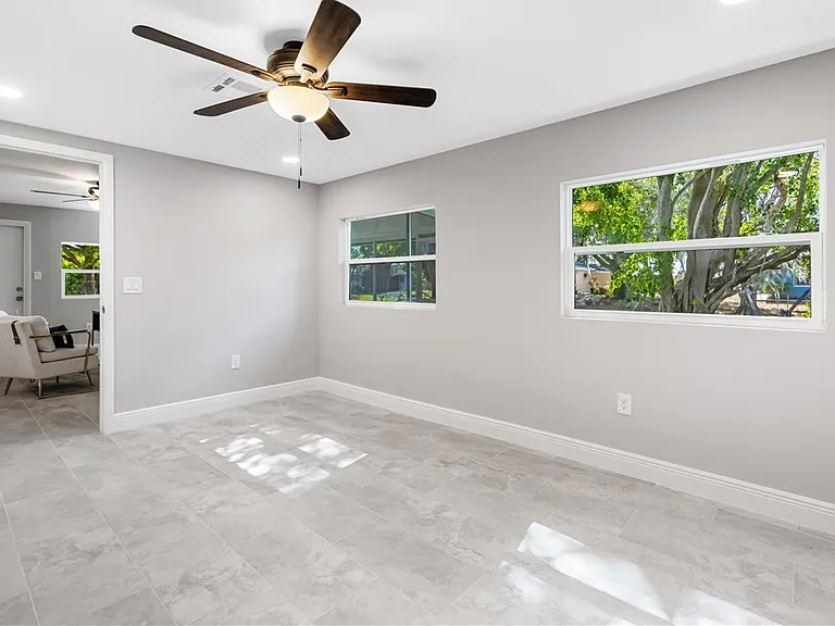 1003 April Ln — Photo 22