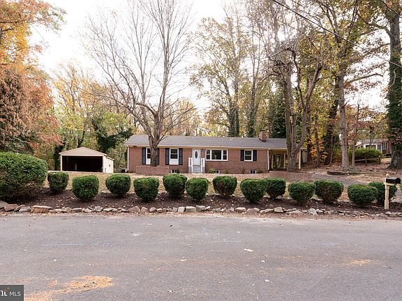 4th image of 2001 Junaluska Cir
