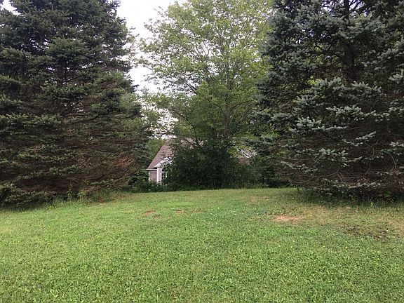 2nd image of 14919 Surrey Downs