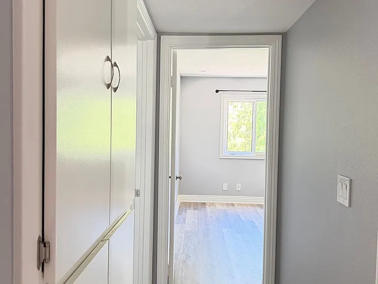 27128 Hidaway Ave #4 — Photo 9