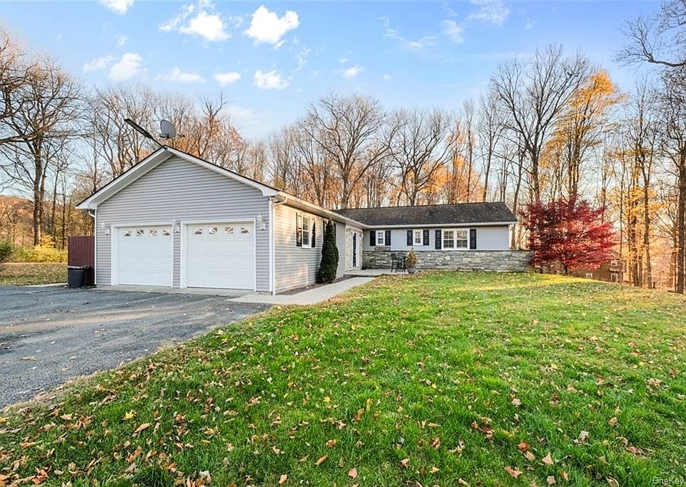 418 Maple Hill Dr, Cornwall, NY 12518 MLS H6218769 Zillow