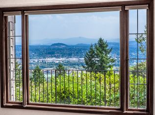 5612 SW Menefee Dr, Portland, OR 97239