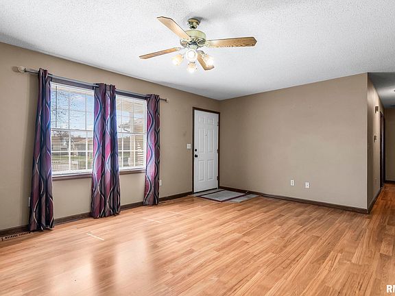 4th image of 3005 Sutherland Rd