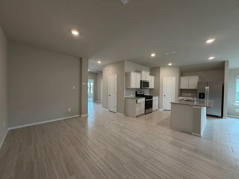 8433 Coffee Springs Dr — Photo 10