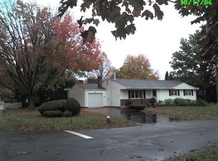 18 Eustace Dr, West Hartford, CT 06110