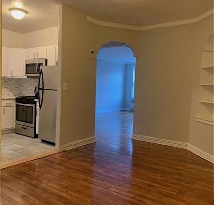 1st image of 4707 41st St APT 2C