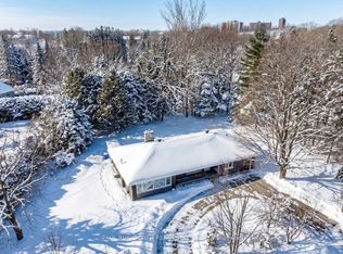 10 Cedar Rd, Ottawa, ON K1J6L4