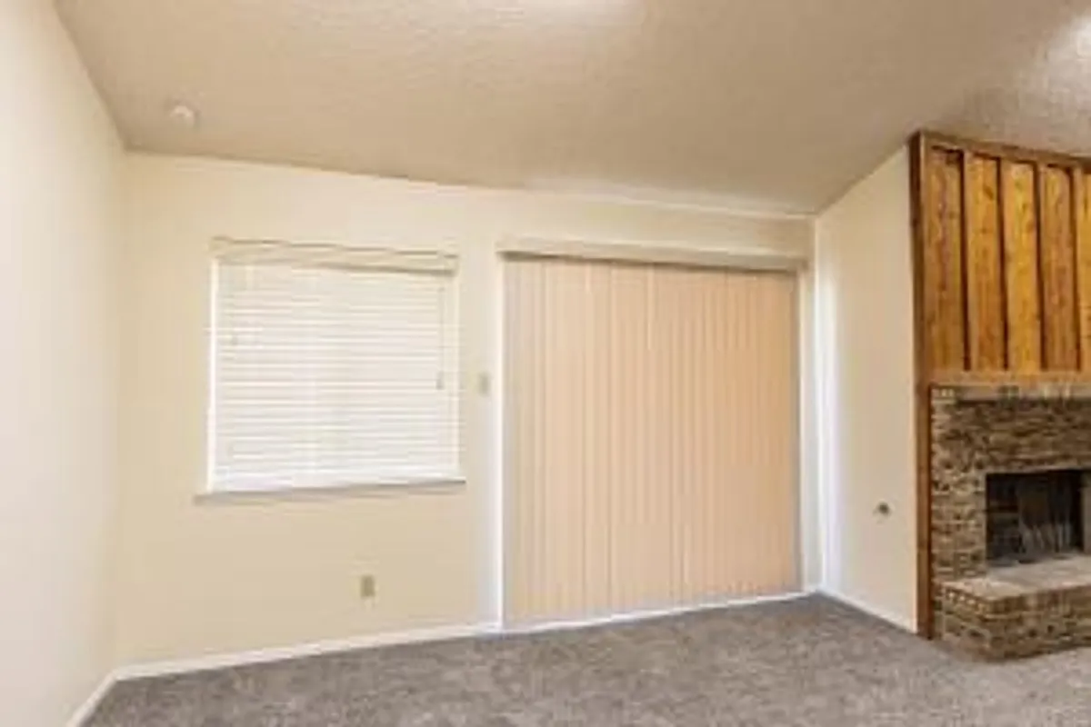 Building Photo - 2008 Amy Sue Dr #B