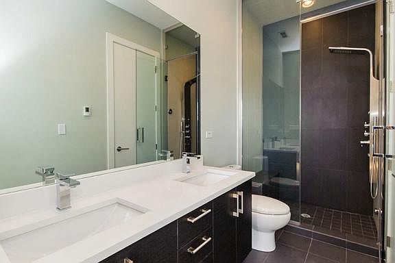 5th image of 1907 W Armitage Ave APT 3W