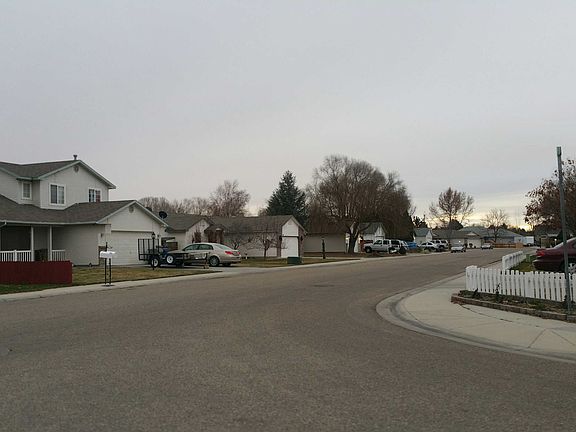 4th image of 637 Togstad Ct