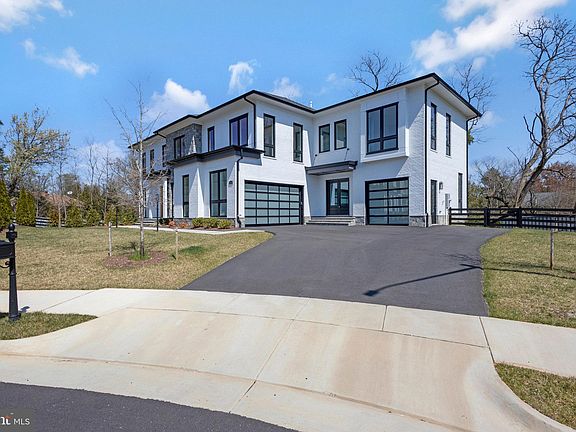 2nd image of 6508 Halls Farm Ln