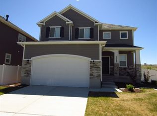 15209 S Brave Dr, Bluffdale, UT 84065