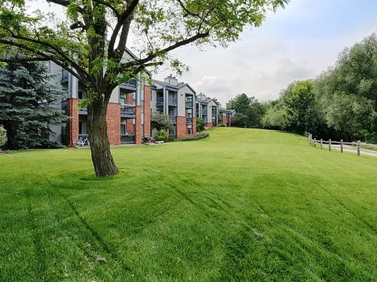 2727 Folsom St #117 — Photo 33