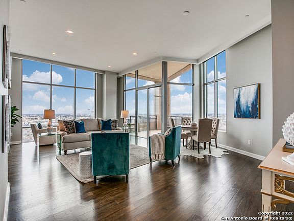 2nd image of 4242 Broadway St #1802