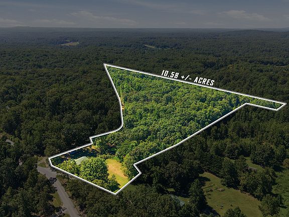 2nd image of 106 Goss Rd