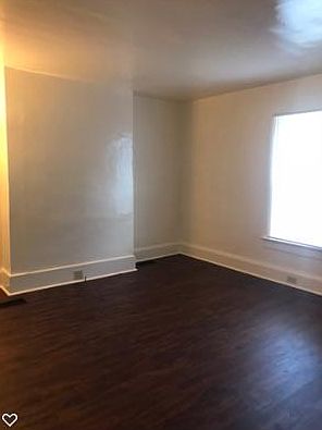 5th image of 307 Mulberry Ln #A