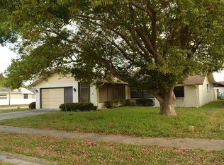 8701 Huntsman Ln, Pt Richey, FL 34668