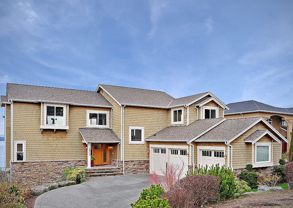 1st image of 20415 25th Ave NW