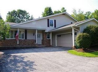 17130 Chillicothe Rd, Chagrin Falls, OH 44023