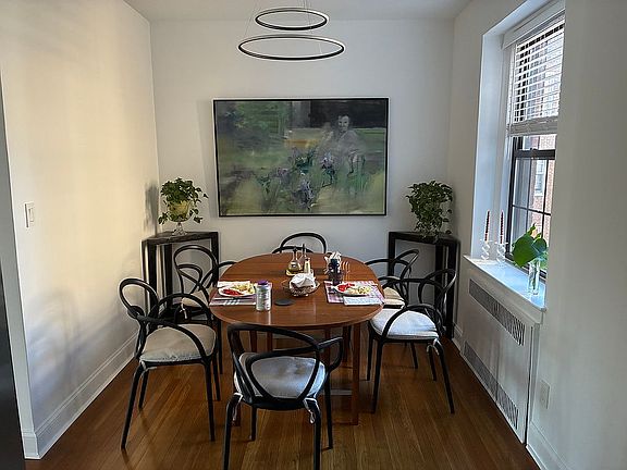 3rd image of 35 Parkview Ave APT 5A
