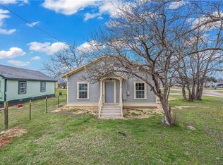218 N Commerce St, Bremond, TX 76629