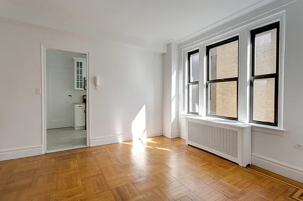 Rented by Halstead Real Estate | media 4