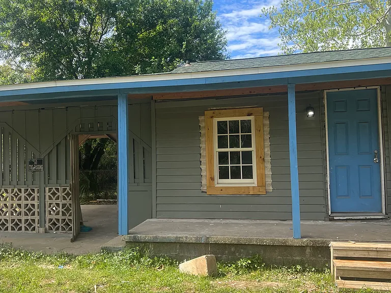 1715 N South St — Photo 16