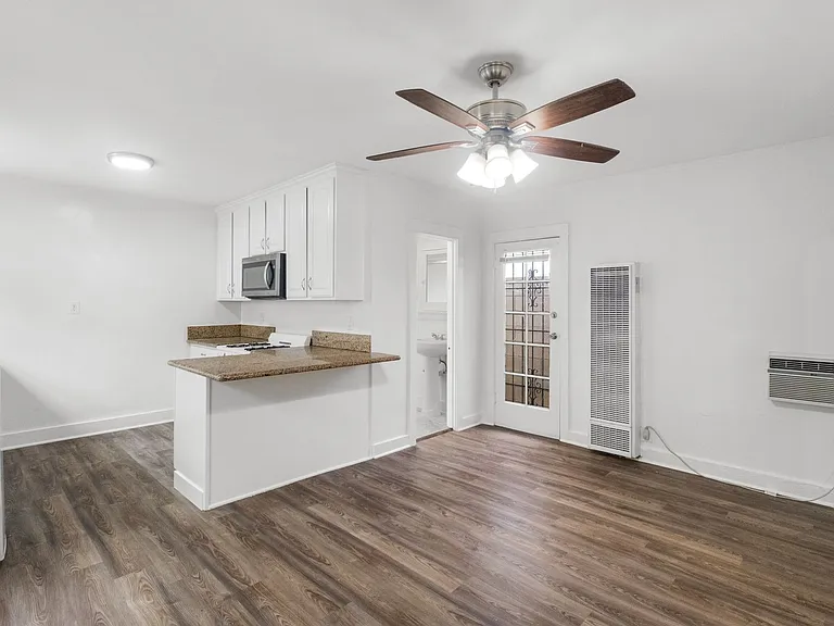 5414 Fountain Ave — Photo 11