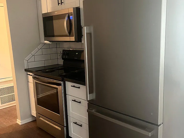 305 Belmont Dr — Photo 14