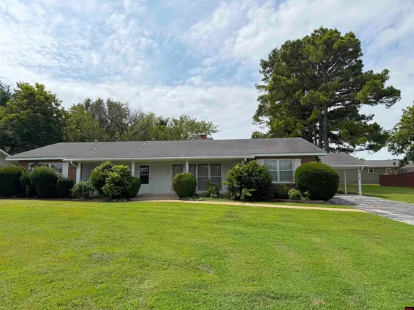 1156 E 9th St, Mountain Home, AR 72653