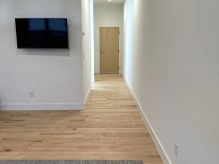 44 Warren St #308 — Photo 3