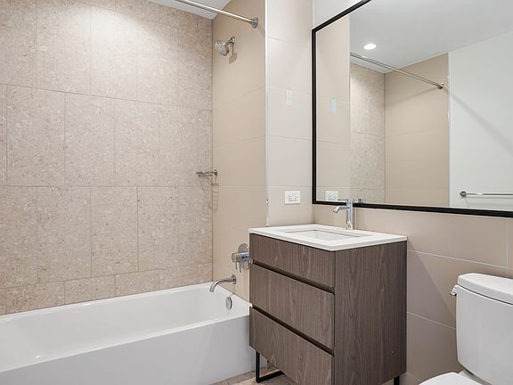 5th image of 310 Livingston St APT 1606