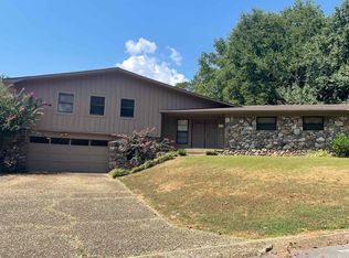 1710 Hidden Valley Dr, Benton, AR 72019
