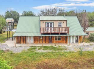 150 Willow Bend Dr, Center Point, TX 78010