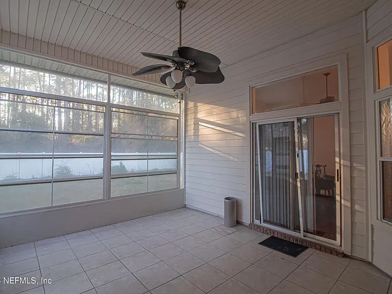 8146 Leafcrest Dr — Photo 23