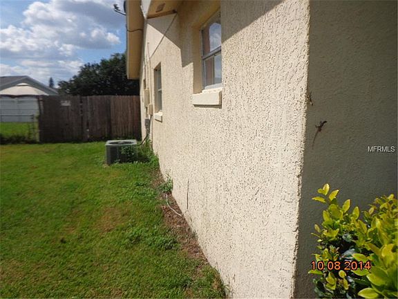 2nd image of 1012 Malaga St