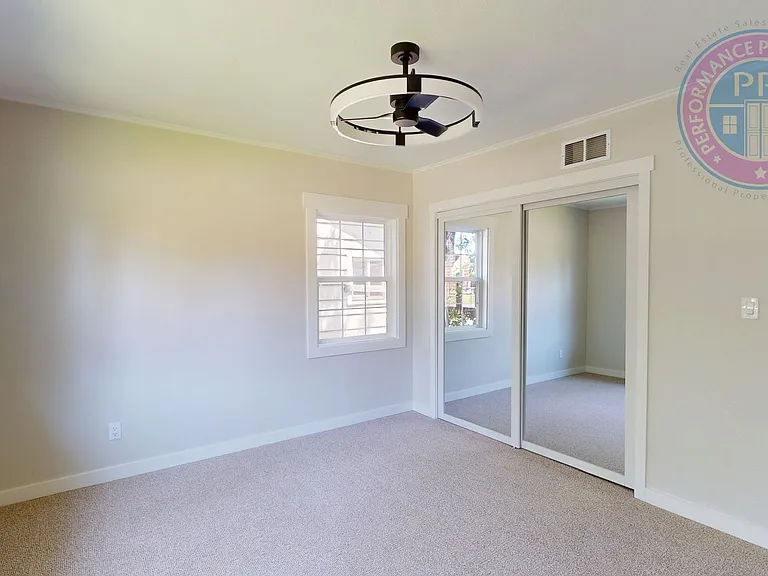 7308 N Jordan Ave — Photo 13