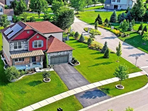 3 Andrew Ln, Hawthorn Woods, IL 60047