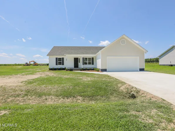 125 Buckskin Drive, Pollocksville, NC 28573