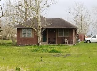 19417 Englin Rd, Winnie, TX 77665