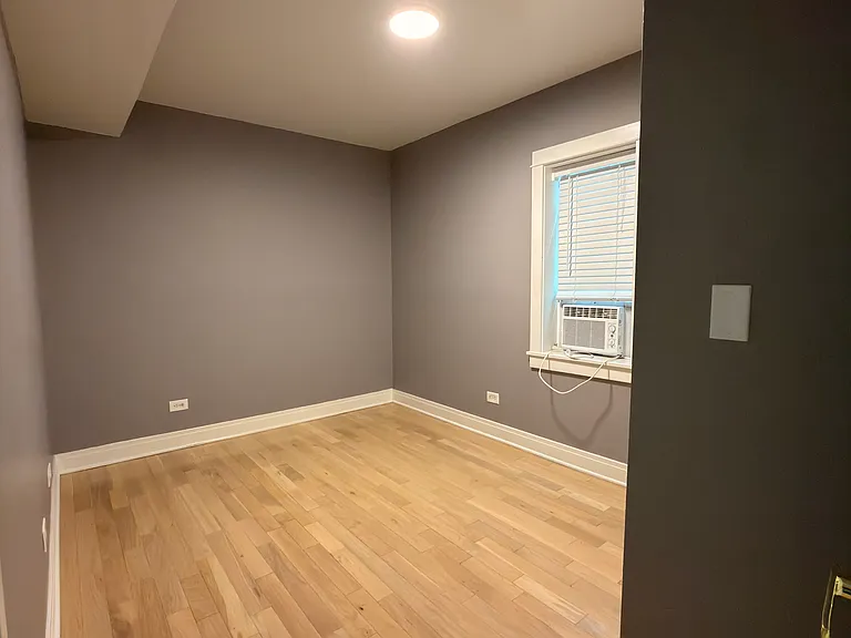3306 N Drake Ave #2F — Photo 14