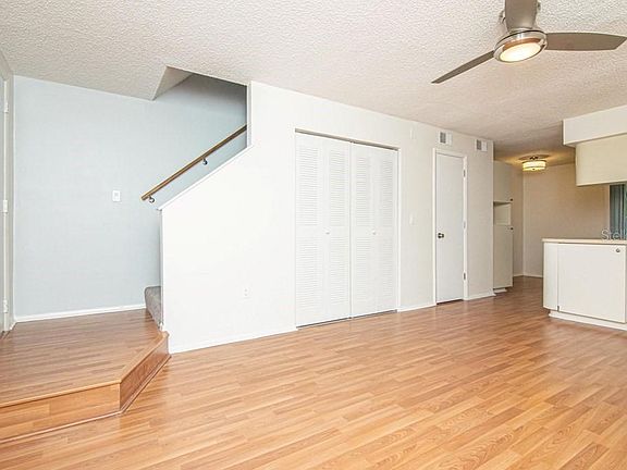 4th image of 11917 Cypress Hill Cir