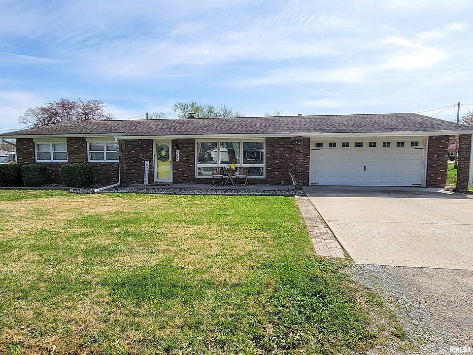 1st image of 900 Birchwood Ave