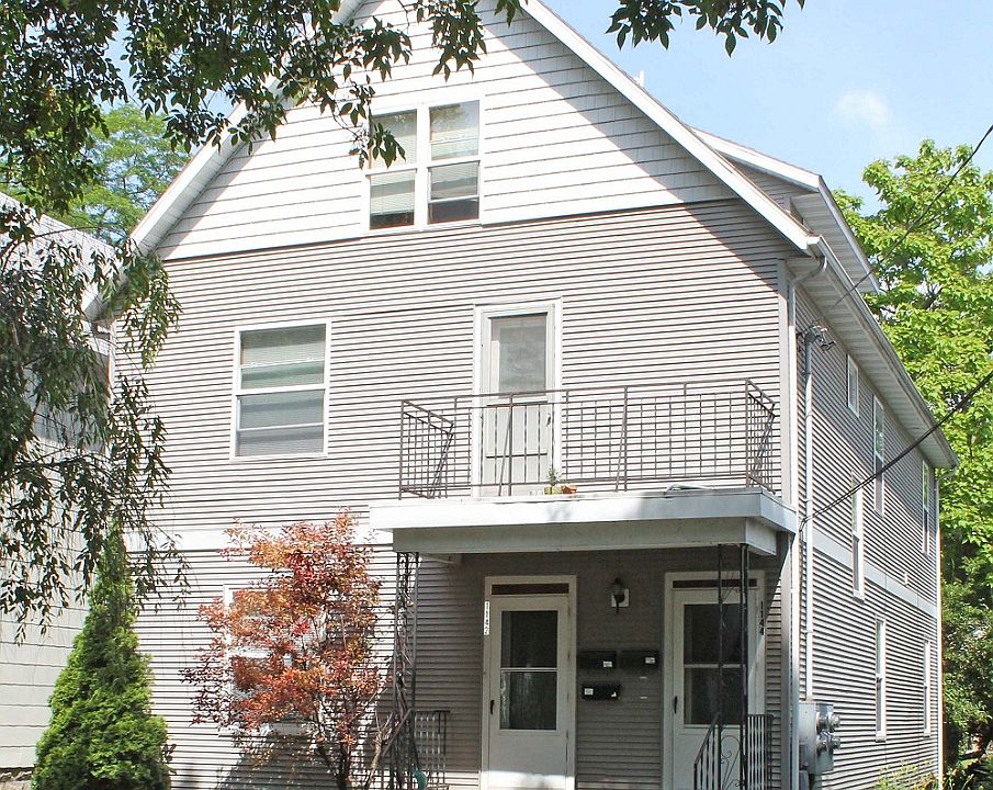 2nd image of 1144 E Mifflin St #11486981