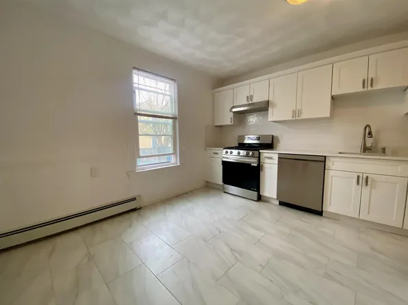 44 Elm St #2, Somerville, MA 02143