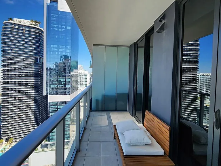 1010 Brickell Ave #4208 — Photo 12
