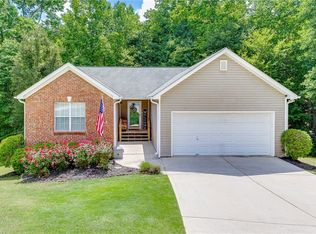 6211 Huntcliff Dr, Flowery Branch, GA 30542