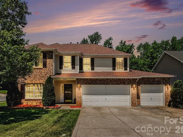 10103 Caldwell Forest Dr, Charlotte, NC 28213